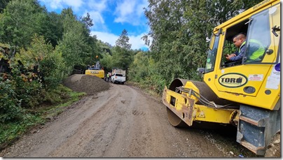 Alcalde de Panguipulli visitó obras de caminos rurales en Coñaripe y Pucura 4