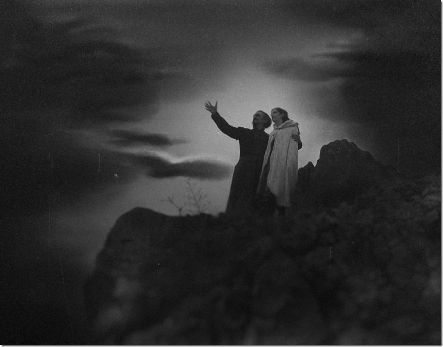 The Death of Dracula_o_2_PRINCIPAL