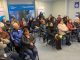Dirigentes vecinales de Valdivia reunidos en taller sobre el cuidado de la red de alcantarillado