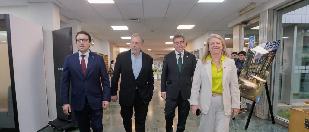 Lanzamiento de la iniciativa Chile Potencia Turística por parte del Gobierno y Congreso Futuro