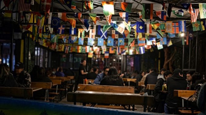 Fachada del local nocturno Grado 3 en calle Esmeralda en Valdivia donde ocurrió el ataque a balazos
