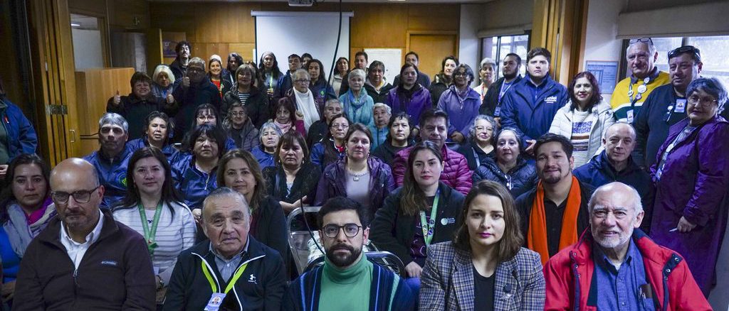 Alcaldesa y autoridades de Valdivia advierten sobre el riesgo en la salud primaria por recortes presupuestarios