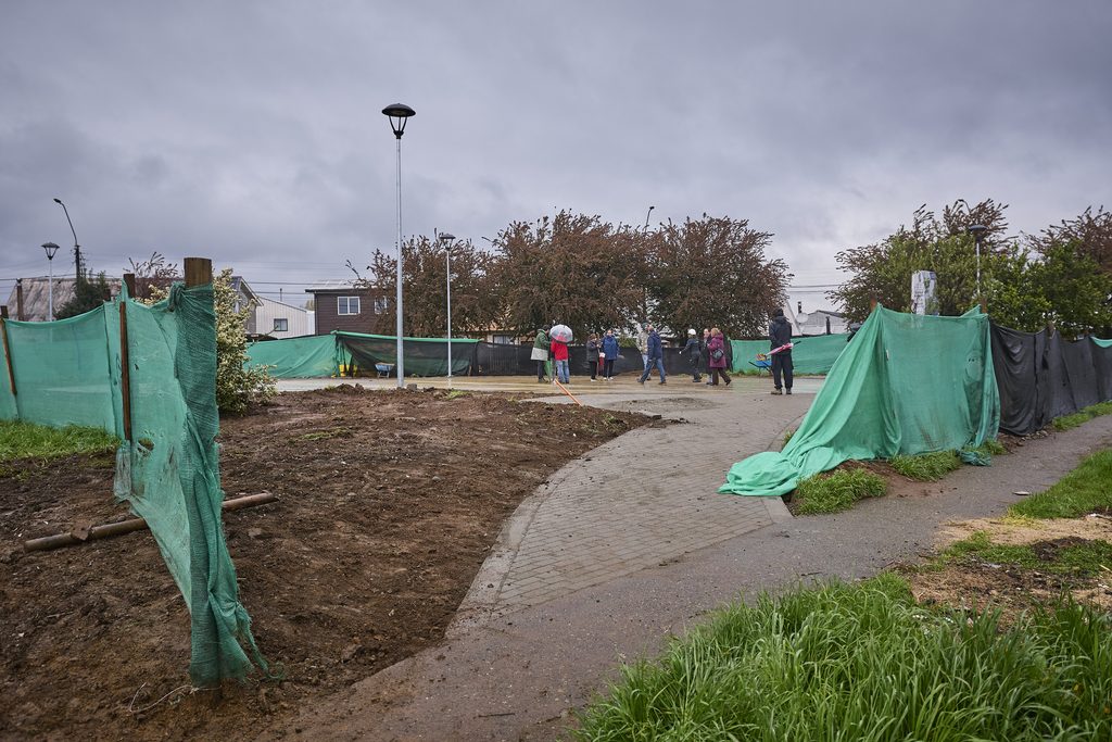 Autoridades municipales inspeccionan el avance de obras de mejoramiento en áreas verdes de Yáñez Zavala y sector Libertad