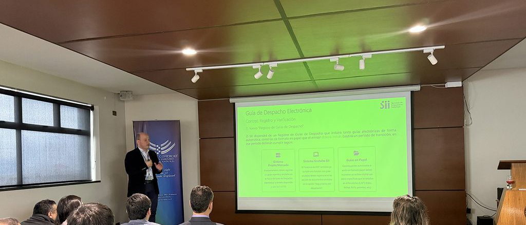 Representantes de empresas forestales participan en seminario sobre nuevas exigencias de trazabilidad en La Araucanía