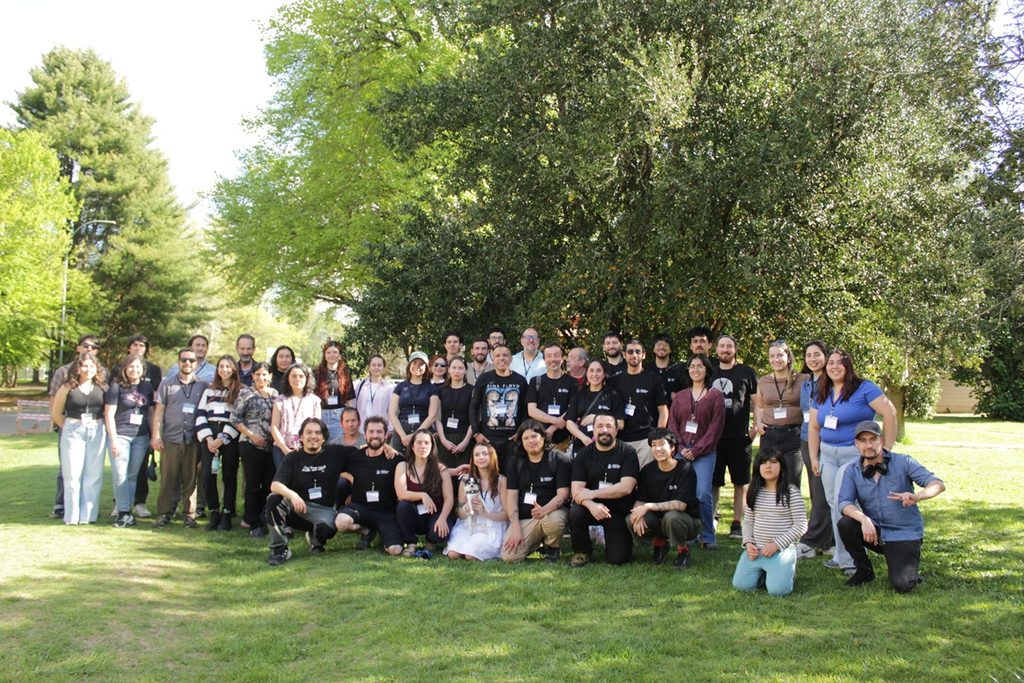 Investigadores reunidos en el Primer Simposio de Laboratorios de Dendrocronología en Valdivia
